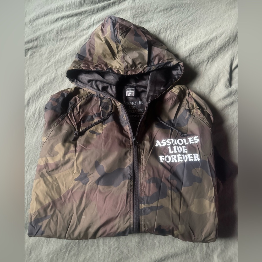 Assholes live forever lined camo print jacket size men’s med